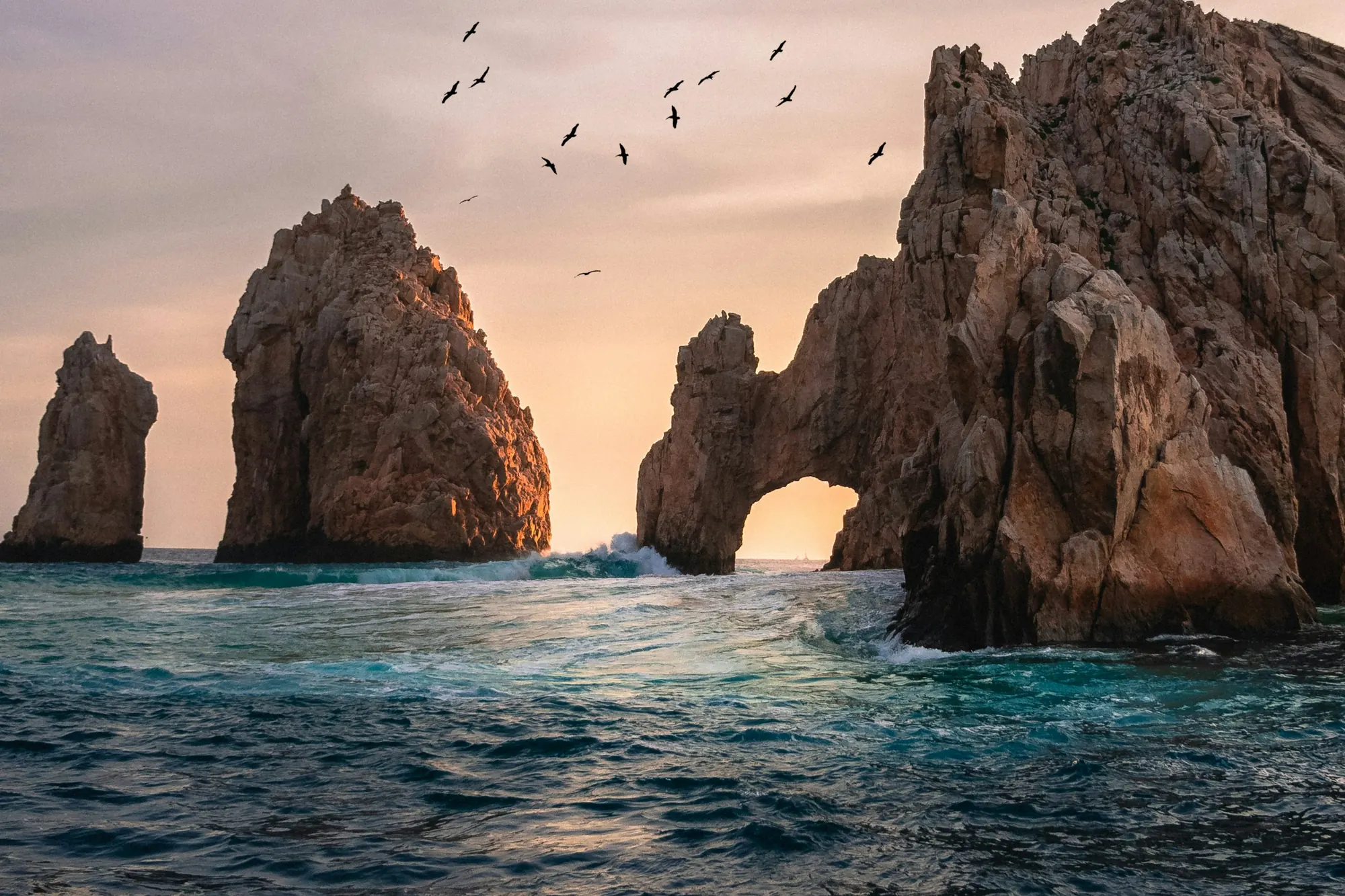 The rock arch at Cabo San Lucas at dusk